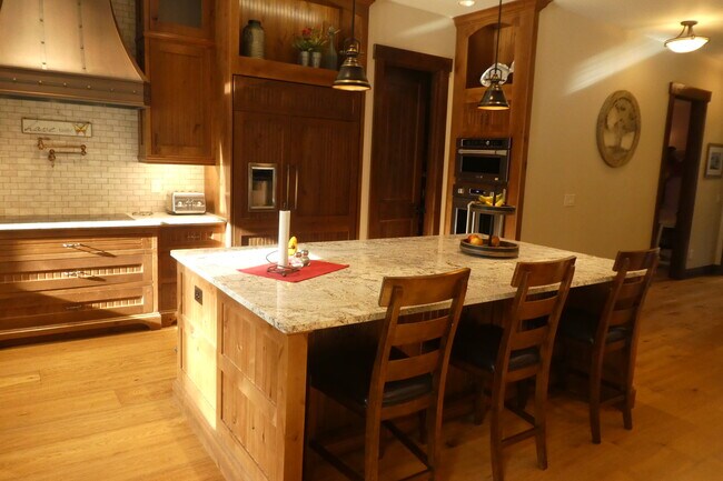 Building Photo - 22035 S Wisteria Rd