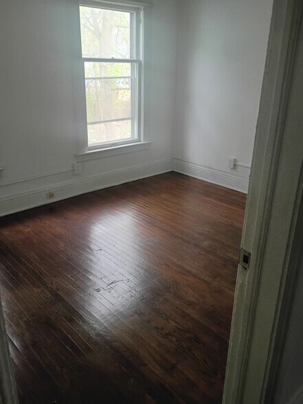 Building Photo - 600 Bellevue Ave