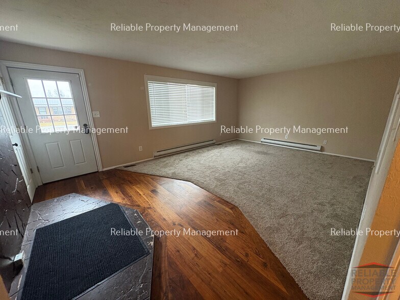 Building Photo - 5137 Free Ave