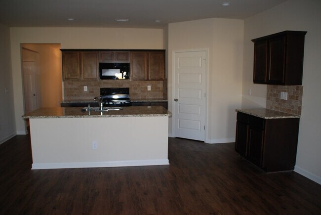 Building Photo - 1157 Fawn Forest Rd