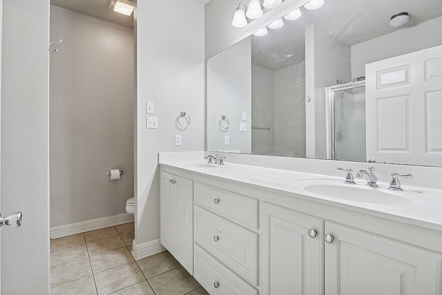 Master Bathroom - 11510 Southfork Ave