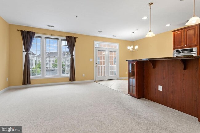 Building Photo - 3675 Spring Hollow Ln