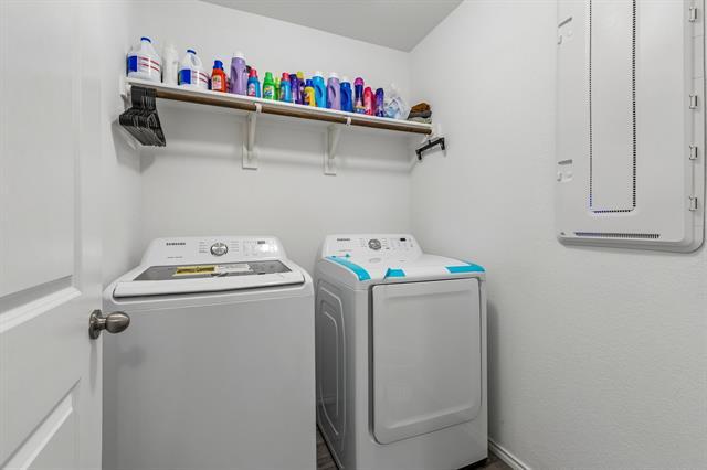 Building Photo - 4001 Fairmont Ln