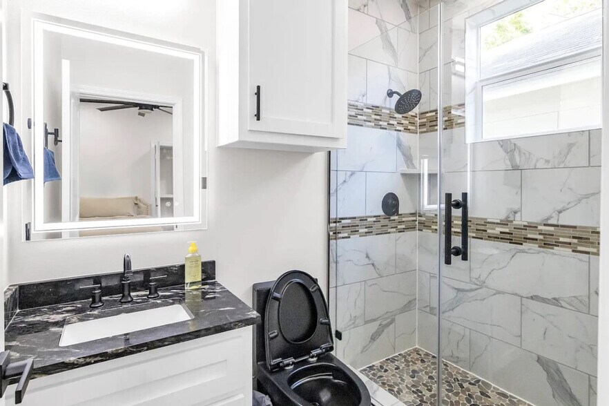 Building Photo - 3518 Dennis St