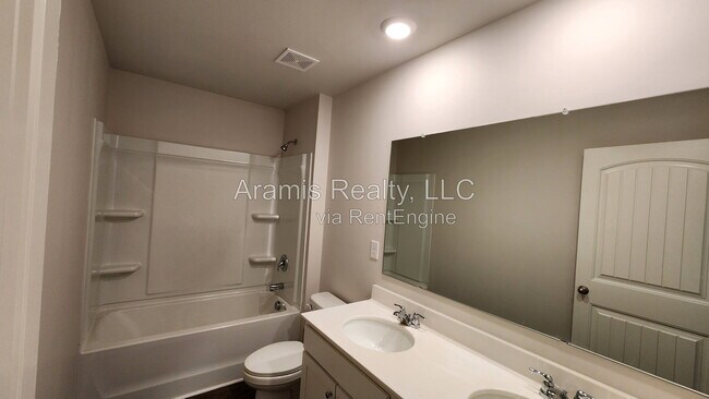 Building Photo - 7670 Demeter Dr