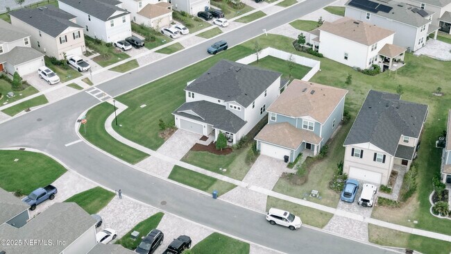Building Photo - 27 Flintlock Ln