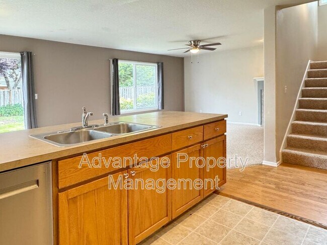 Building Photo - 1235 SE Brookside Way