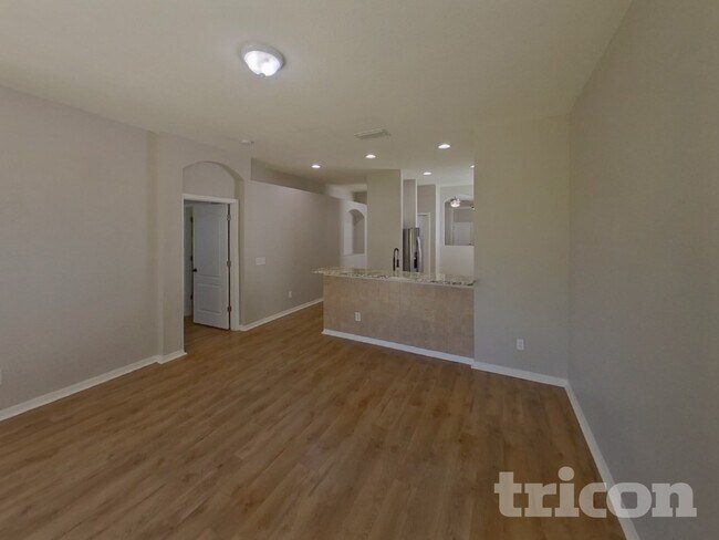 Building Photo - 10337 Avelar Ridge Dr