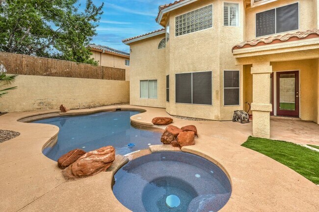 Building Photo - 3743 Lone Mesa Dr