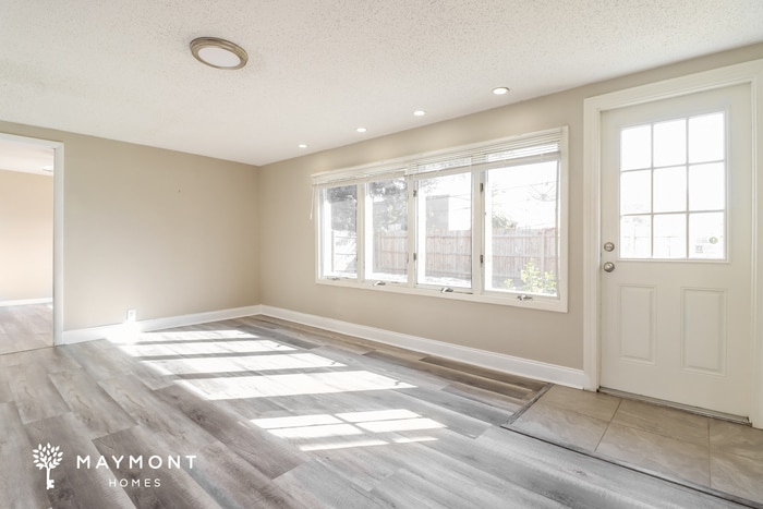 Building Photo - 1023 San Pedro Dr