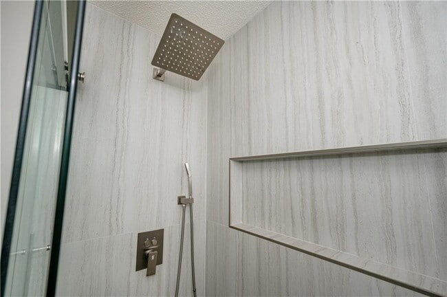 Building Photo - 105 Celia Ct