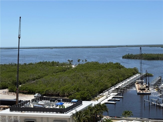 Building Photo - 5000 Coconut Rd