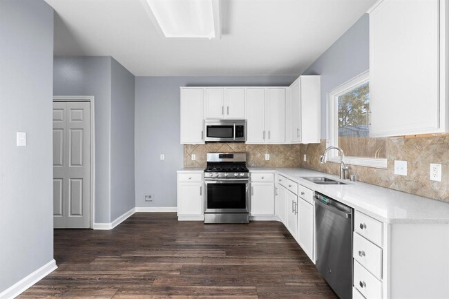 Building Photo - 29639 Turnbury Village Dr