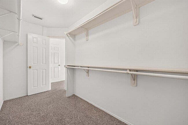 Building Photo - 3830 Flatwood Dr