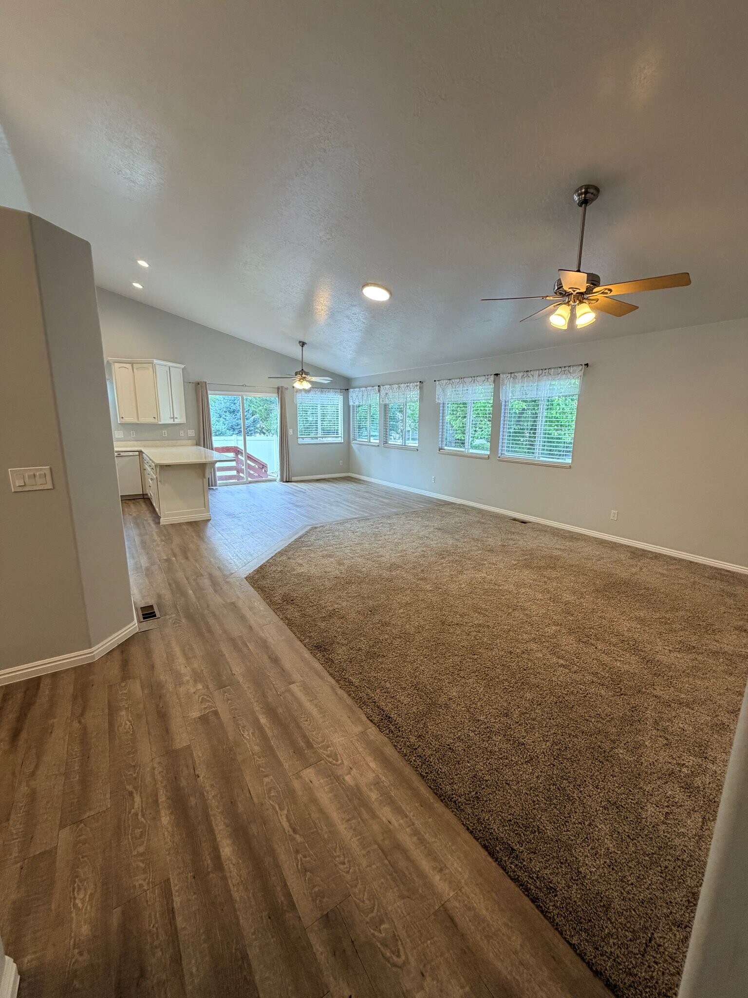 Building Photo - 518 N 350 E