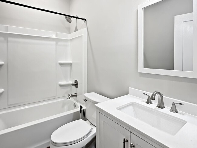 Building Photo - 3 bedroom-Modern Elegance Meets Country Ch...