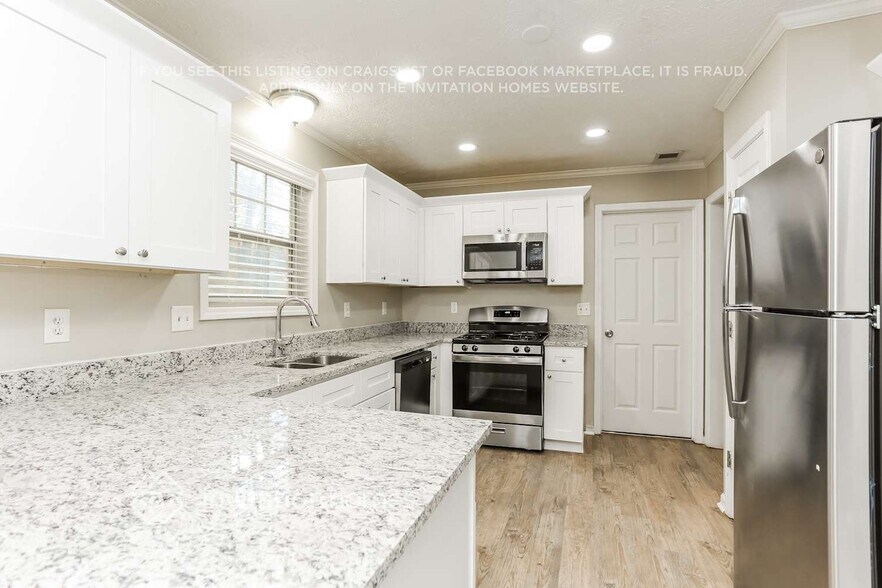 Building Photo - 2609 Duck Ct