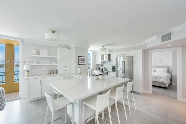 Building Photo - 90 Alton Rd