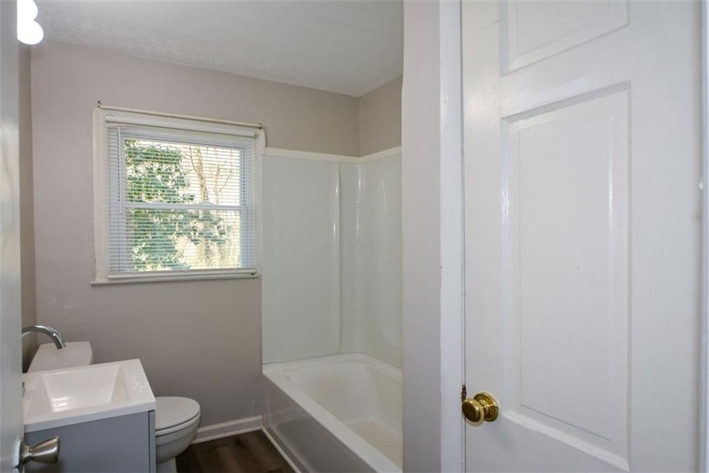 Building Photo - 2259 Nelms Dr SW