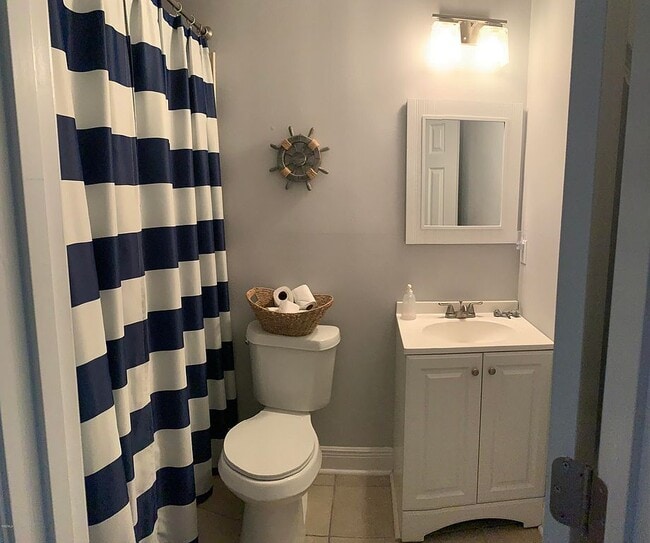 Building Photo - 103 Lassere Cir