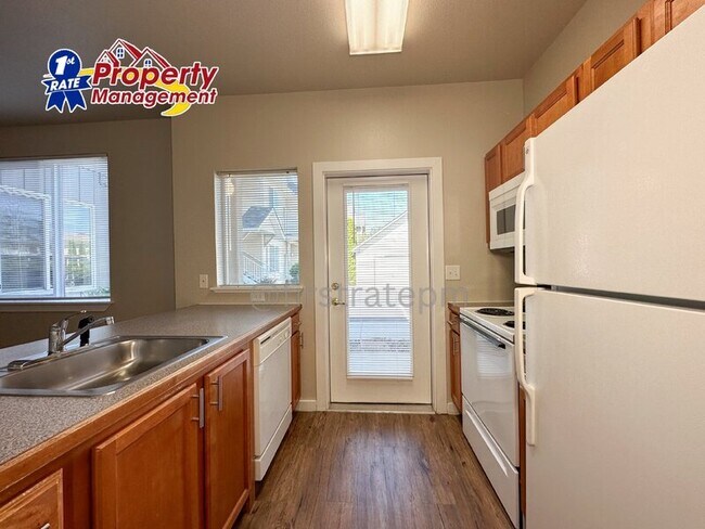 Building Photo - 272 W Mallard Dr