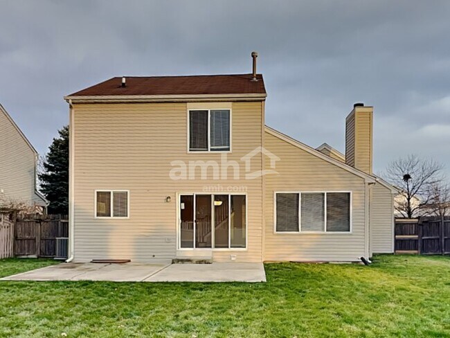 Building Photo - 2611 Sierra Ave