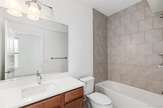 Building Photo - 2769 Ashcombe Dr.