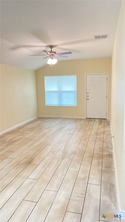 Building Photo - 546 Lost Trl