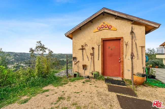 Building Photo - 1432 Penny Rd