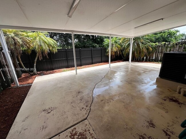 Building Photo - 7281 NW 174th Terrace