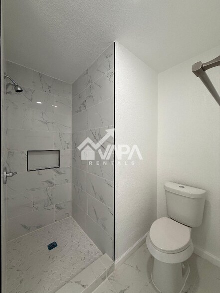 Building Photo - 7102 Grassy Trail