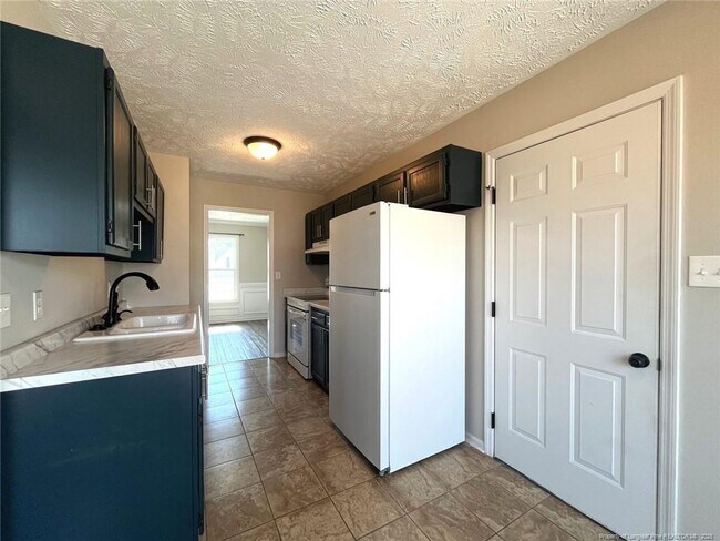 Building Photo - 3544 Lubbock Dr