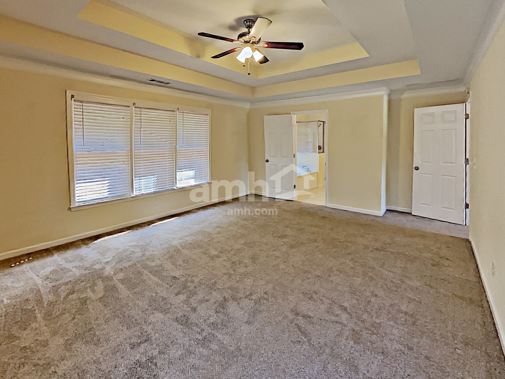 Building Photo - 404 Jessica Ln