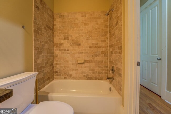 Building Photo - 4165 Raphael Street