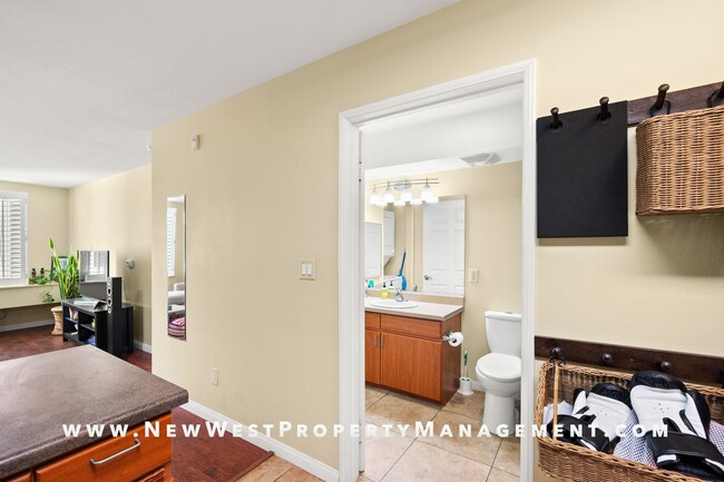 Building Photo - Charming Little Italy 1 Bedroom at Portico!