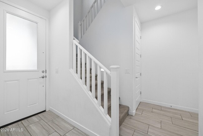 Building Photo - 4631 S Element
