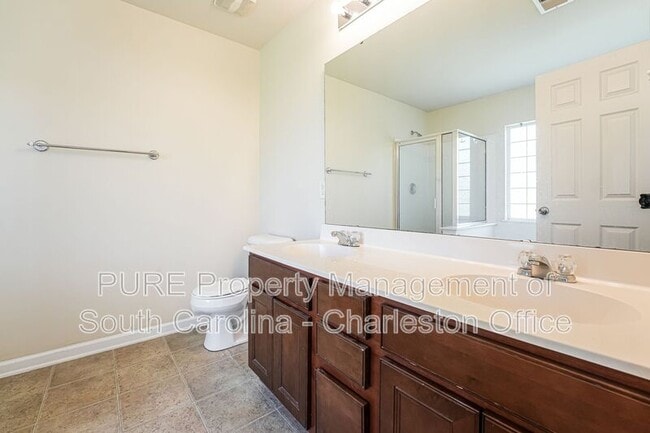 Building Photo - 318 Deep River Rd