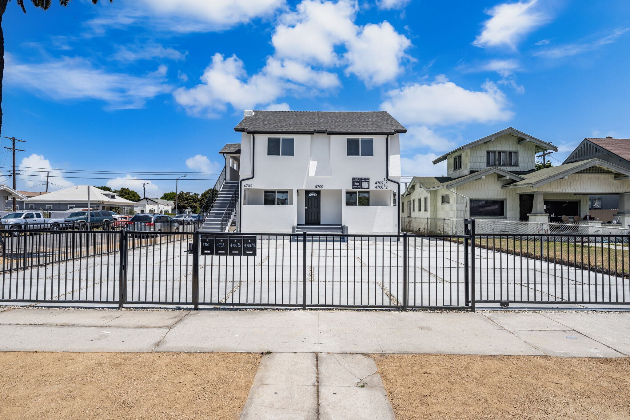 Building Photo - 4700 S Gramercy Pl