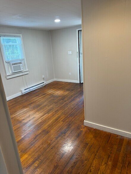 Building Photo - 46 E Hummelstown St