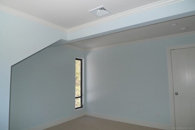 Building Photo - 342 Heritage Vlg