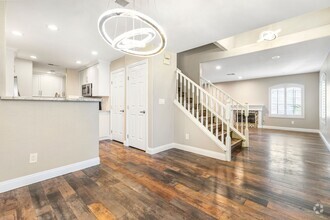 Building Photo - Spacious 3-Bedroom Townhome for Rent!