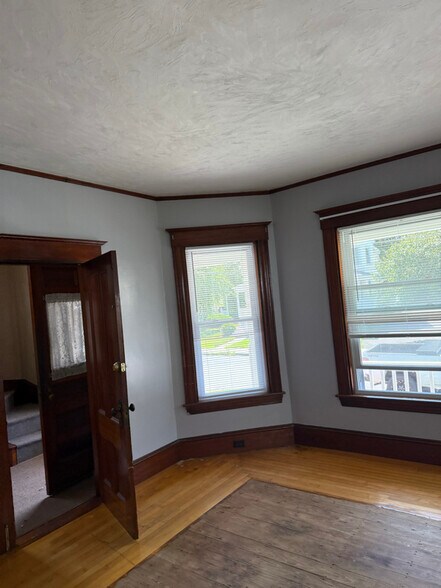 Building Photo - 59 Burrill Ave