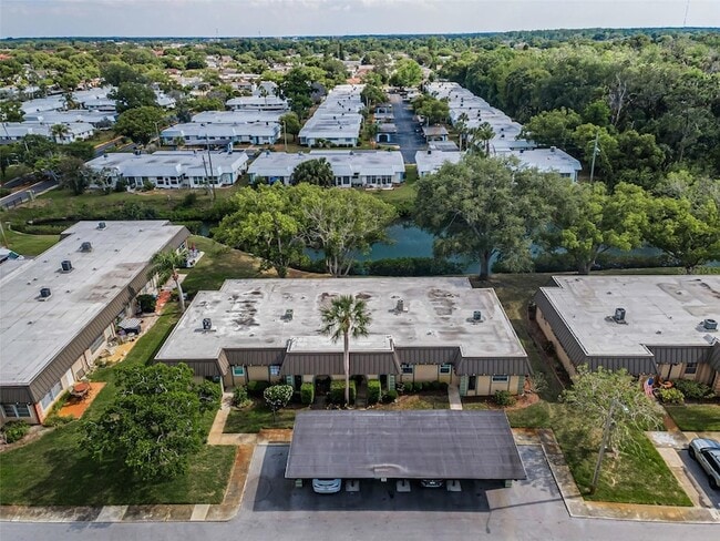 Building Photo - 4200 Hampton Dr
