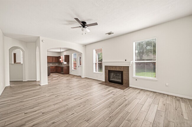 Building Photo - 25135 Florina Ranch Dr