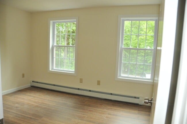 Building Photo - 115 High Rock Rd