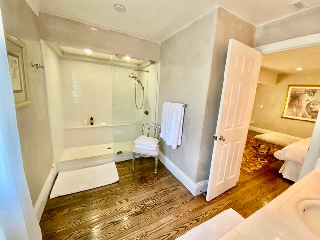 Building Photo - 3594 Silverado Trail N