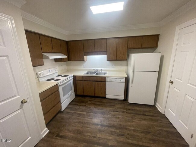 Building Photo - 3603 Helix Ct