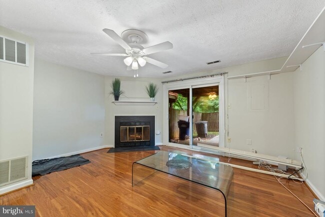 Building Photo - 6474 Brick Hearth Ct
