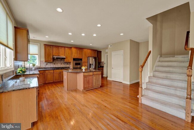 Building Photo - 19 Meadowlark Dr