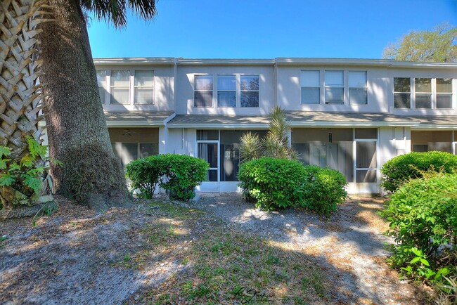 Building Photo - For rent Lake Mary townhouse 2Beth 2.5 bath
